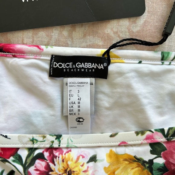 Dolce & Gabbana swim suit - Picture 3 of 9